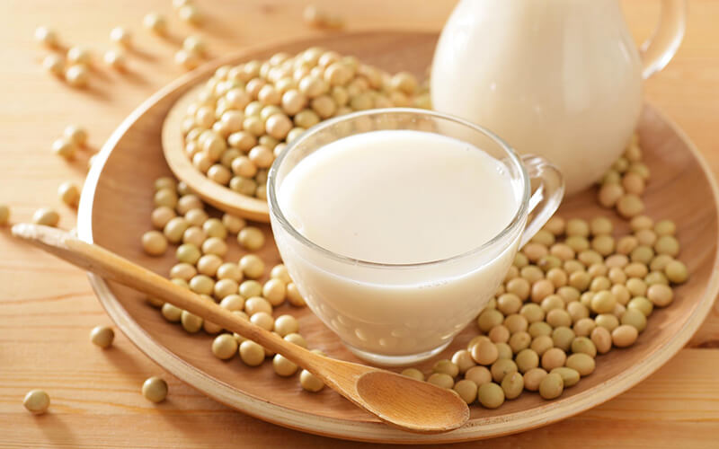 豆浆是提高卵泡发育质量的食物之一