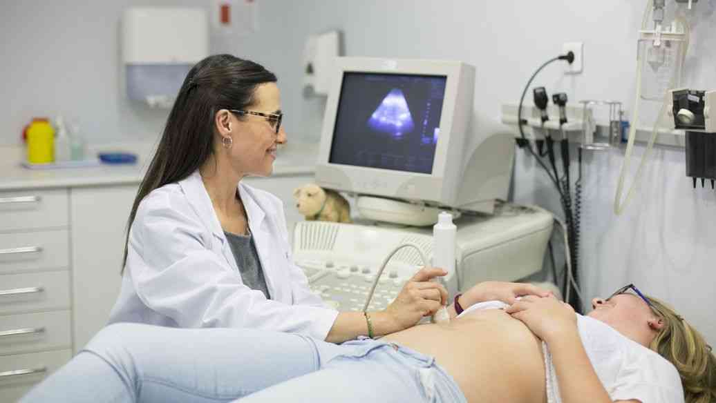 怀孕40天左右可以进行B超检查