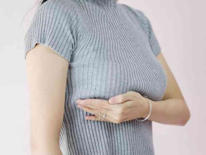 非哺乳期乳腺炎症状表现为乳头溢液