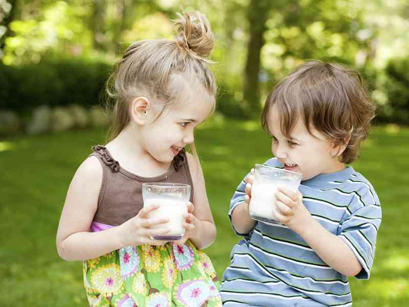 合生元益生菌可以使有些宝宝对牛奶过敏的症状减轻