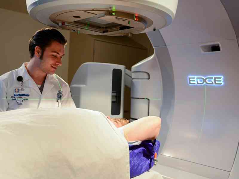 乳房X线摄片检查能检查乳腺纤维瘤