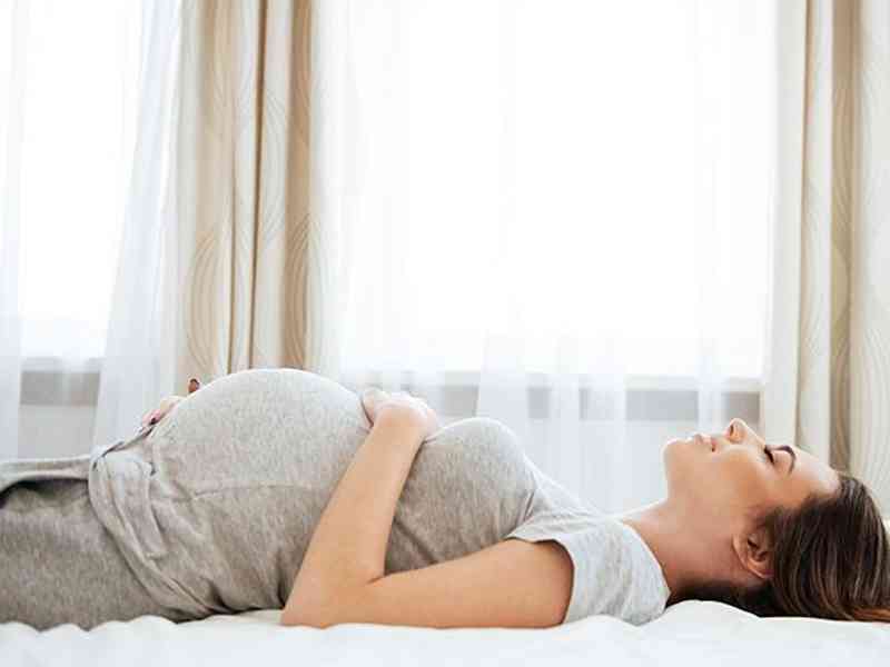 孕妇可以通过改善生活习惯快速入眠
