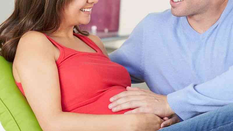 怀孕40天左右乳头会发硬