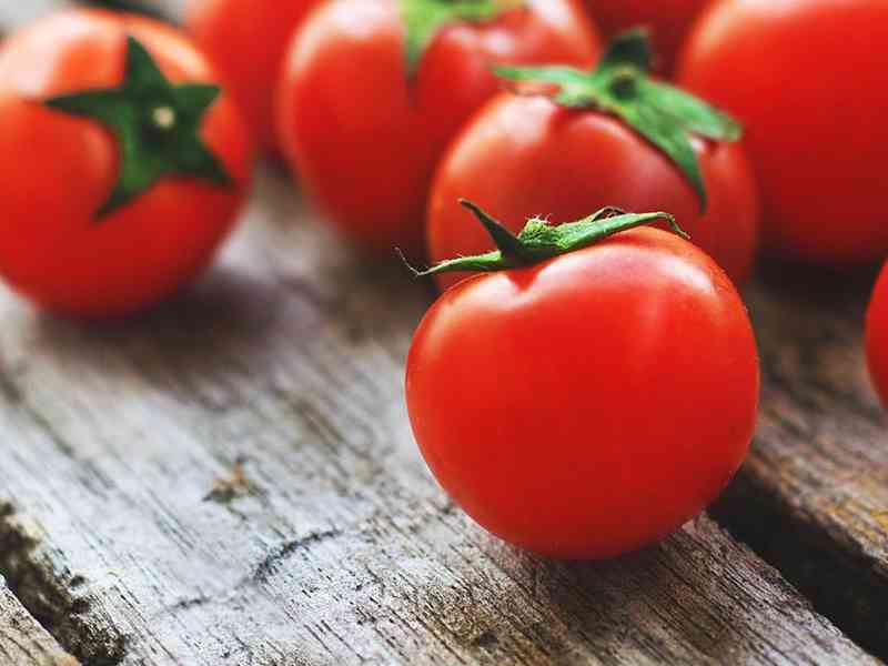 番茄红素是一种植物含有的天然色素