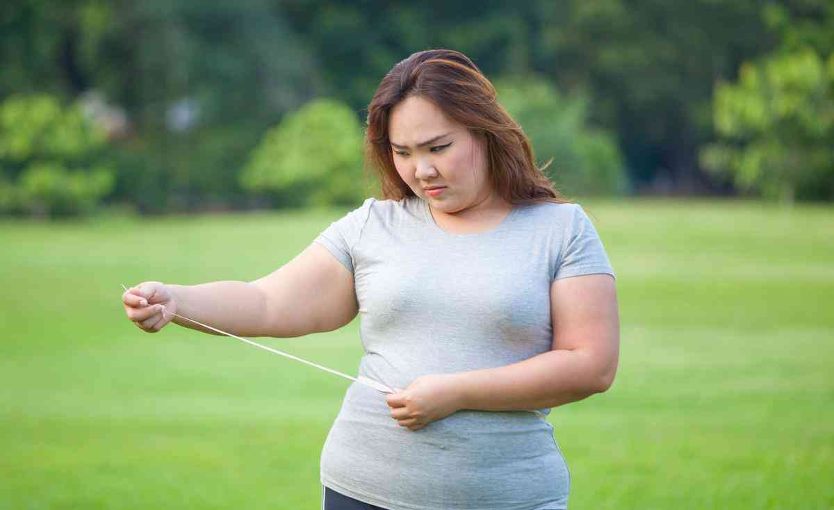 女性不孕可能会有肥胖的症状表现