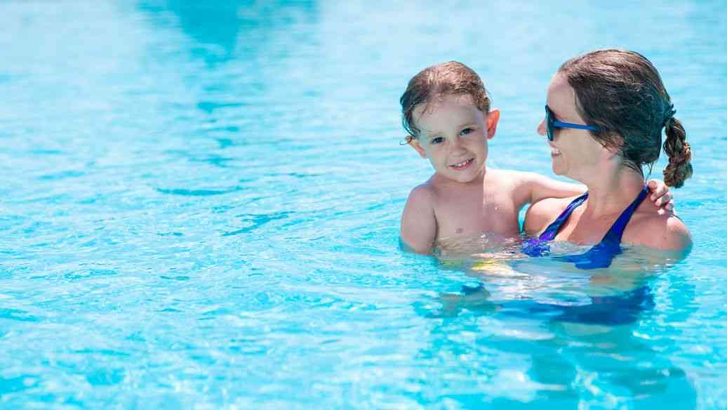 孕妇游泳容易增加流产的风险
