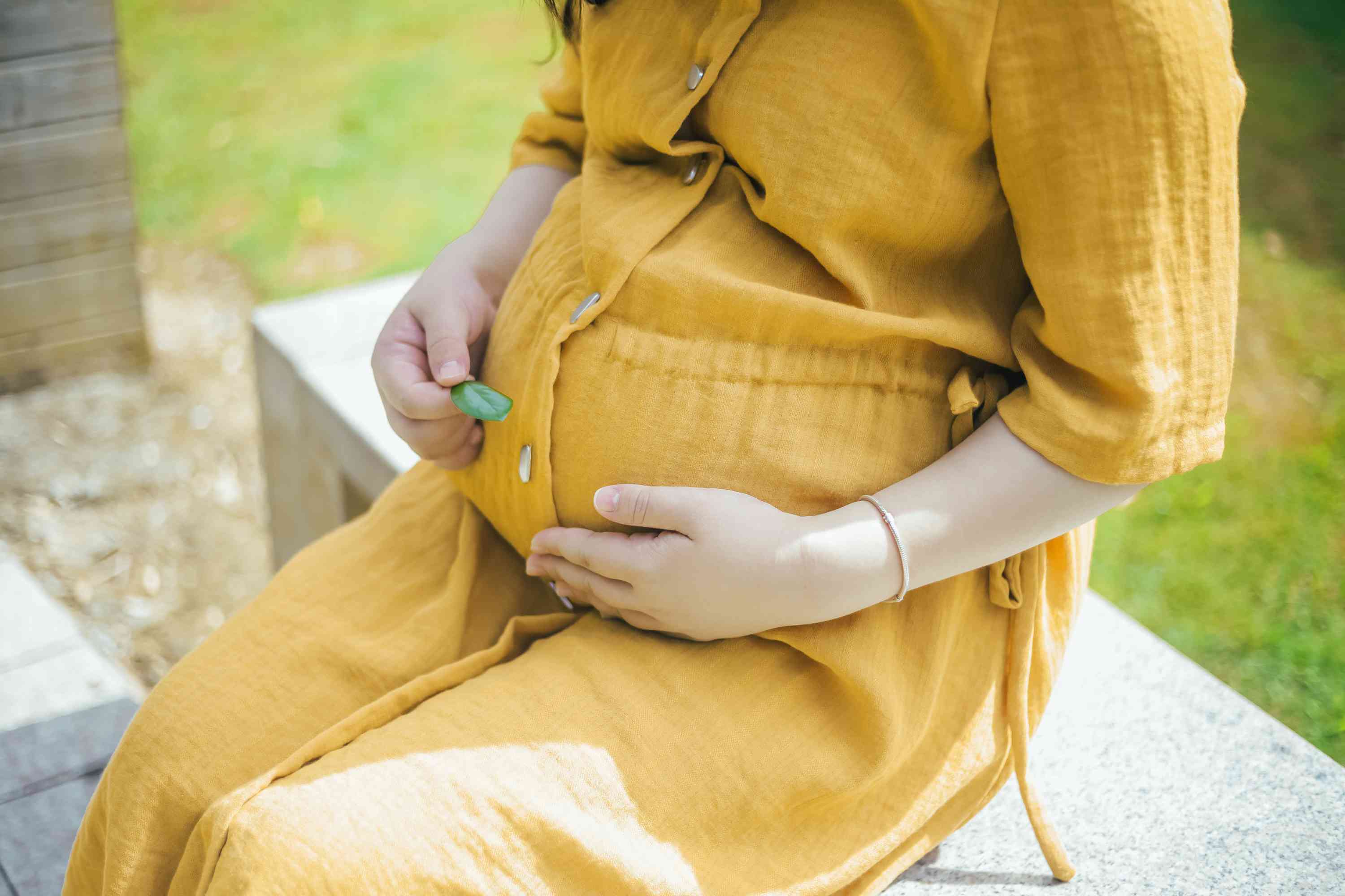 孕中期可以吃黄花菜