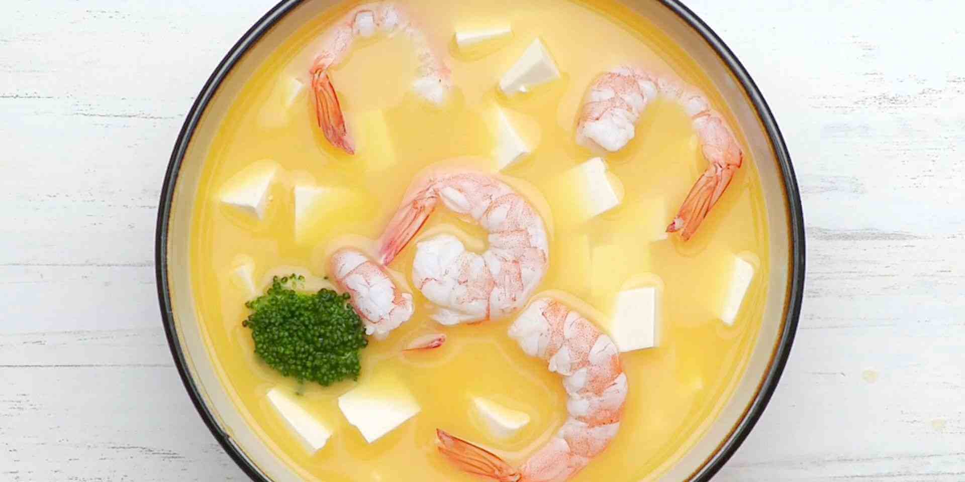 虾仁豆腐汤属于孕期营养食谱