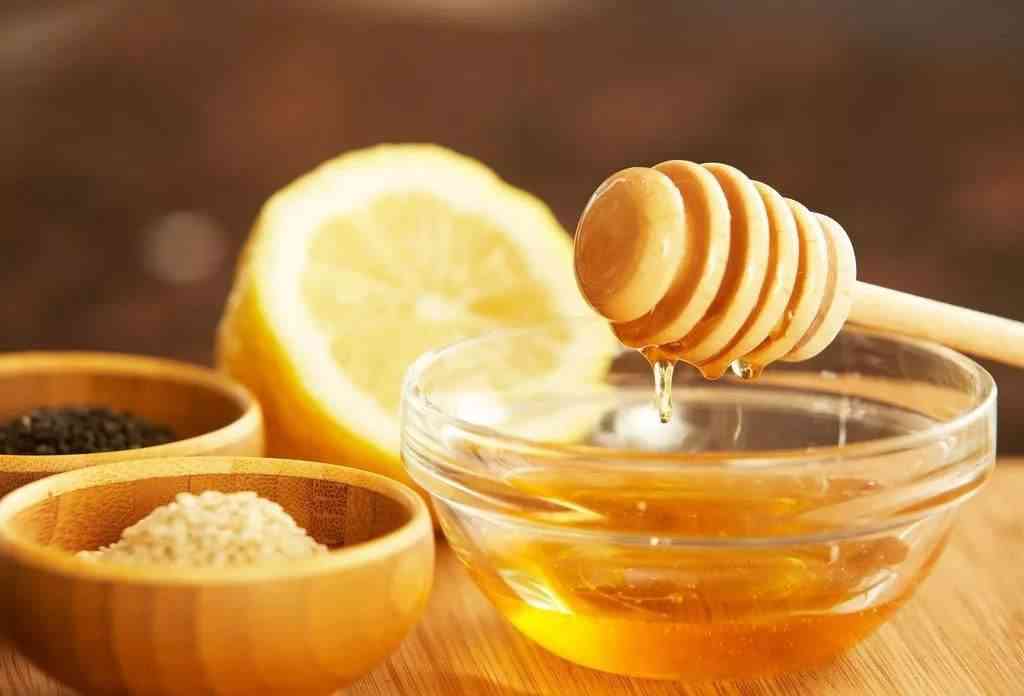 大量饮酒引起的头痛喝些蜂蜜可以得到缓解