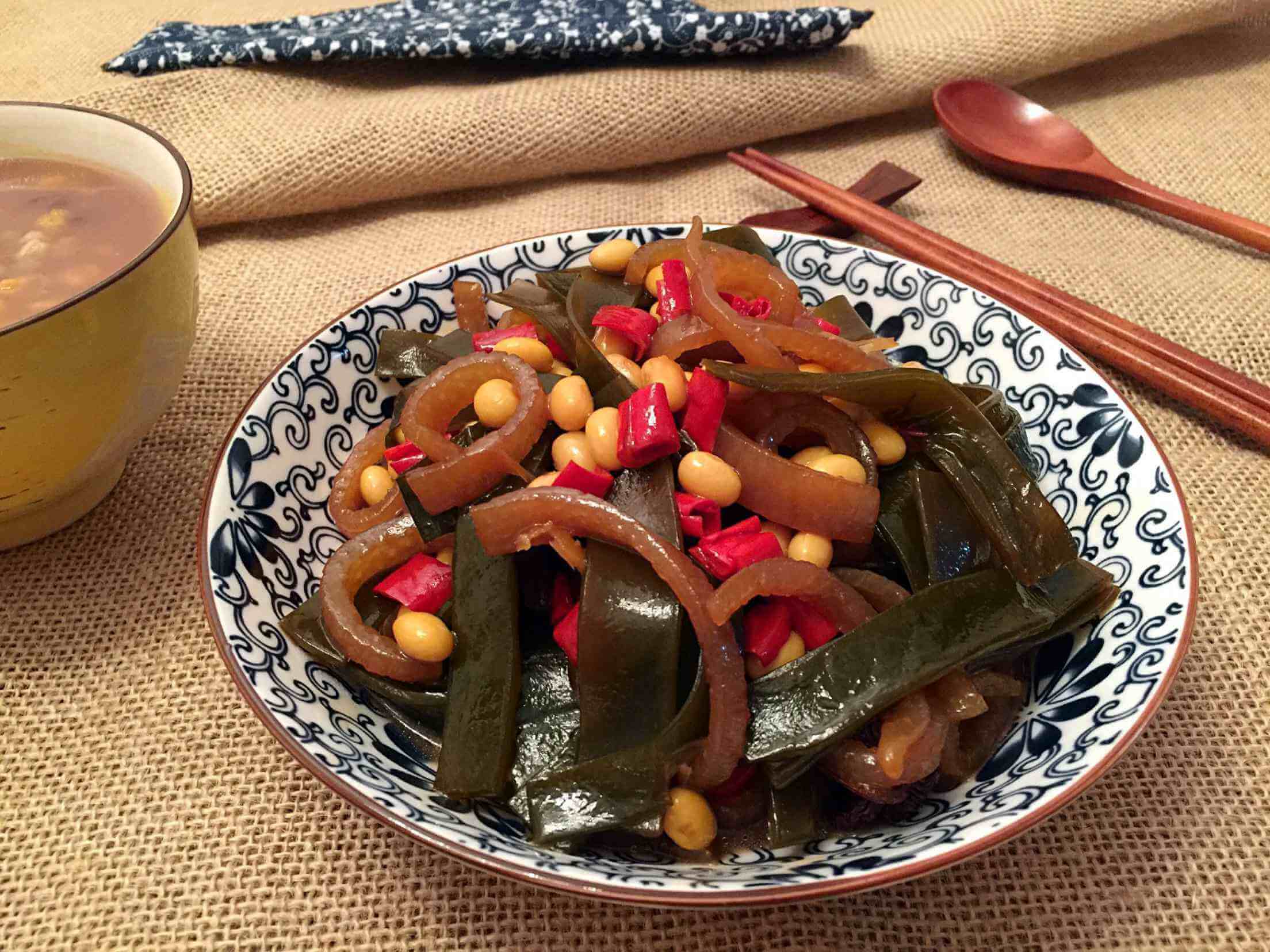 海带烧黄豆营养美味