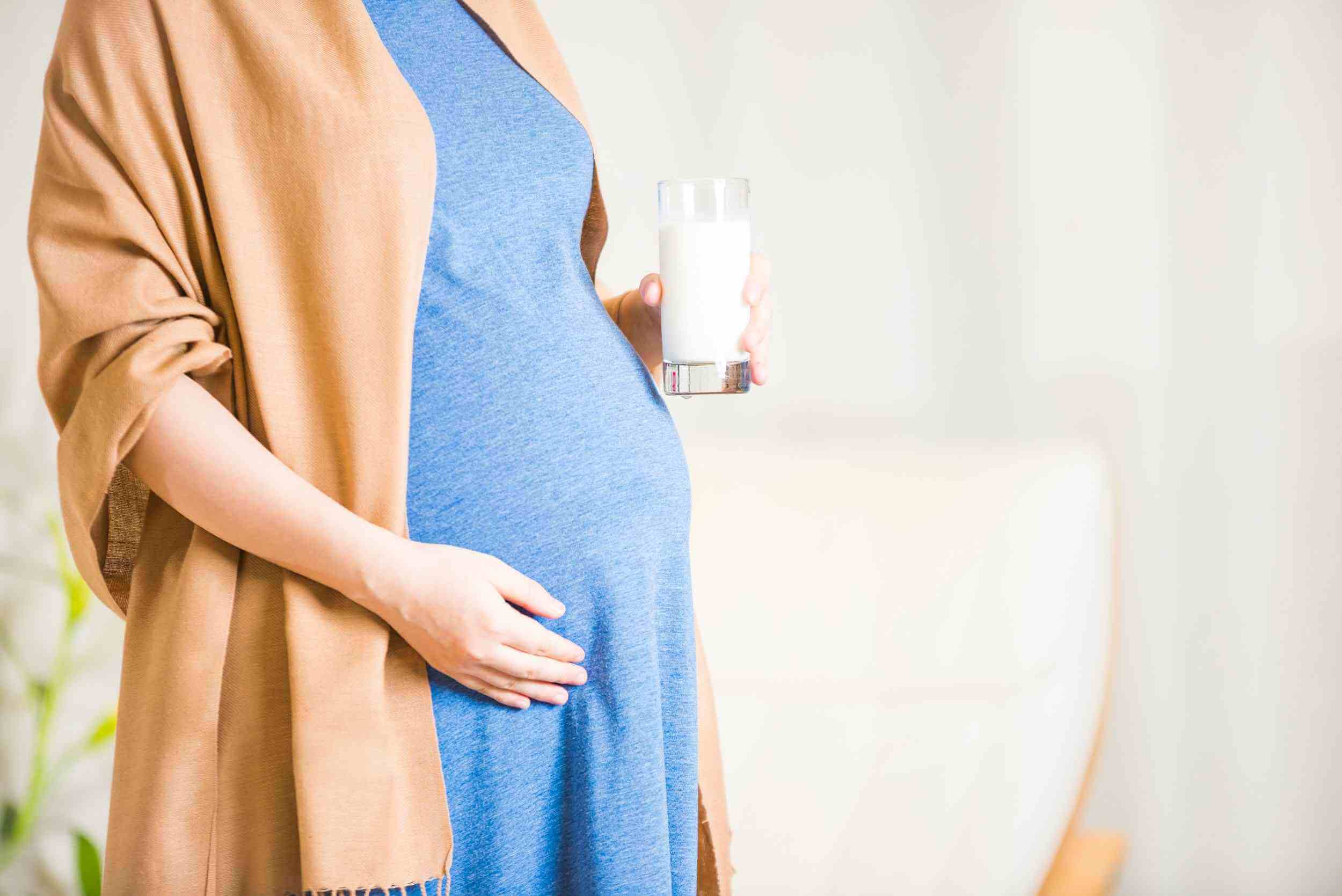 怀孕中晚期不建议吃油条