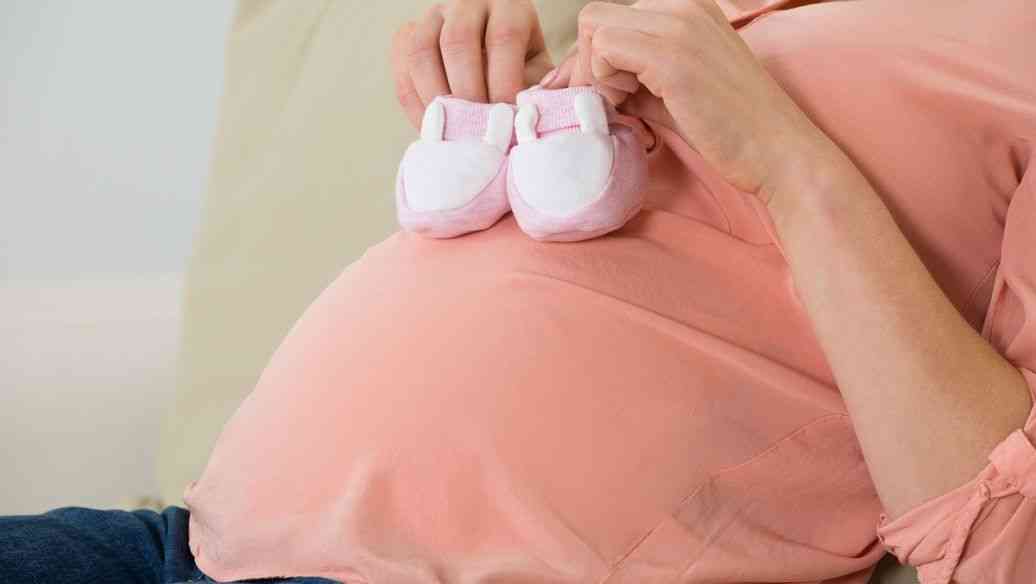 频繁抚摸肚子会引起引发子宫收缩