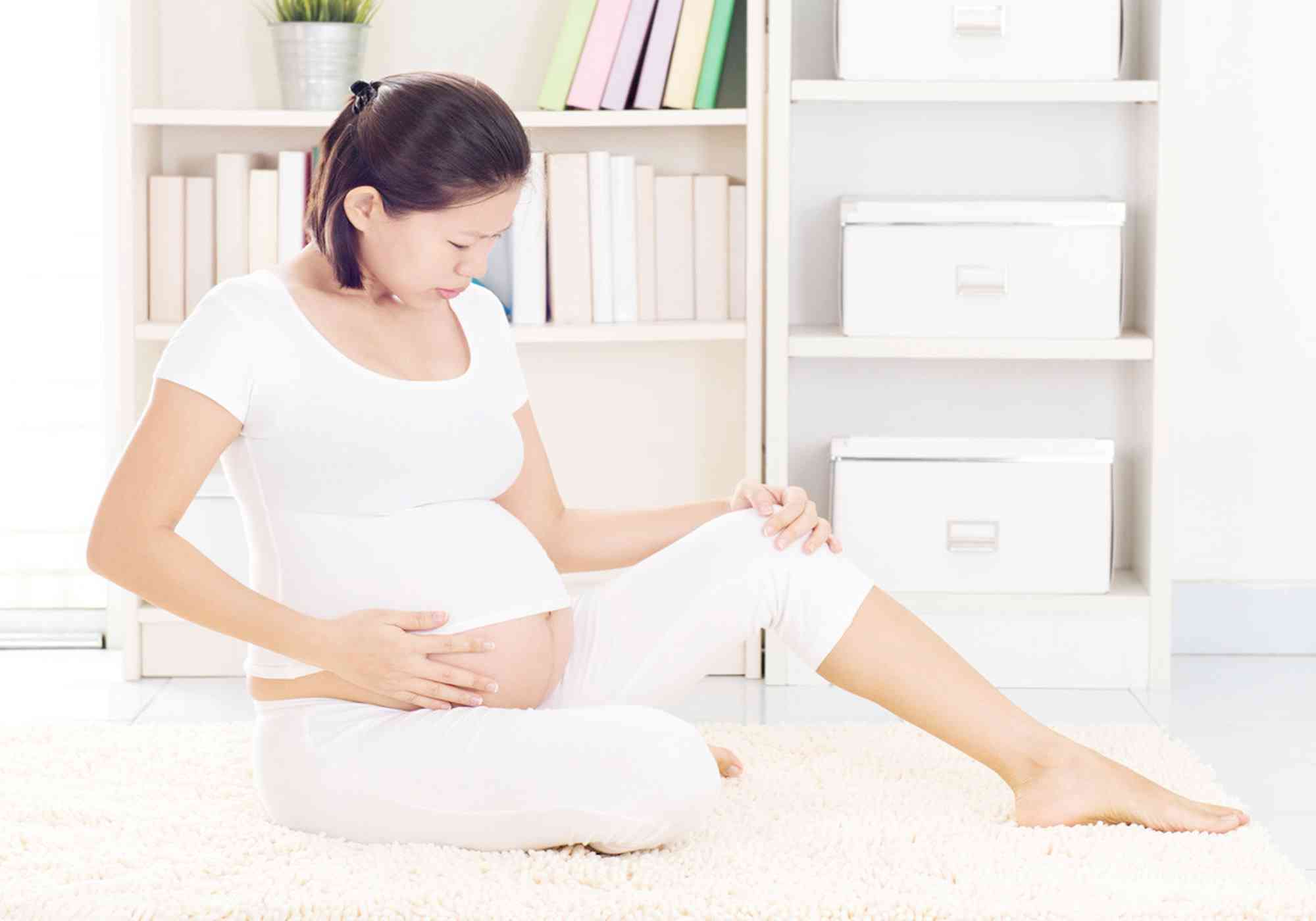 女性膀胱孕妇图片