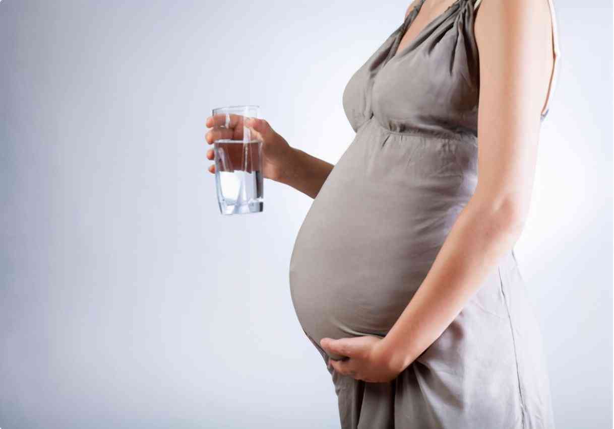 多喝水可以治疗孕妇扁桃体发炎