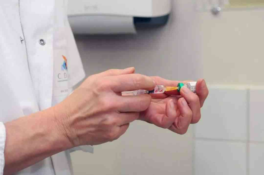 乙肝疫苗自带针管图片图片