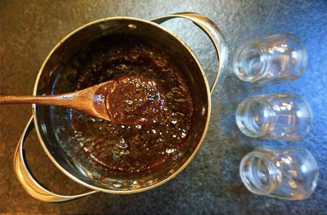西梅果酱的制作方法