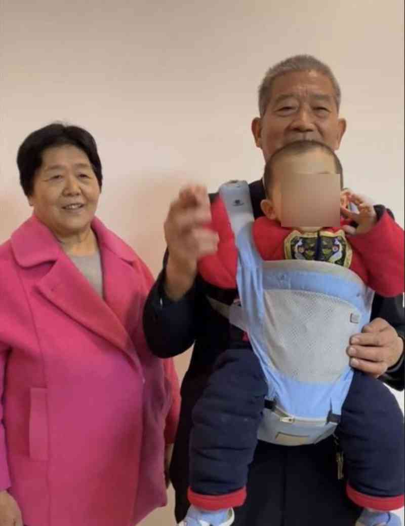 山东67岁老太自然受孕产下女婴,网友:求高龄产子秘方! - 四明妇幼