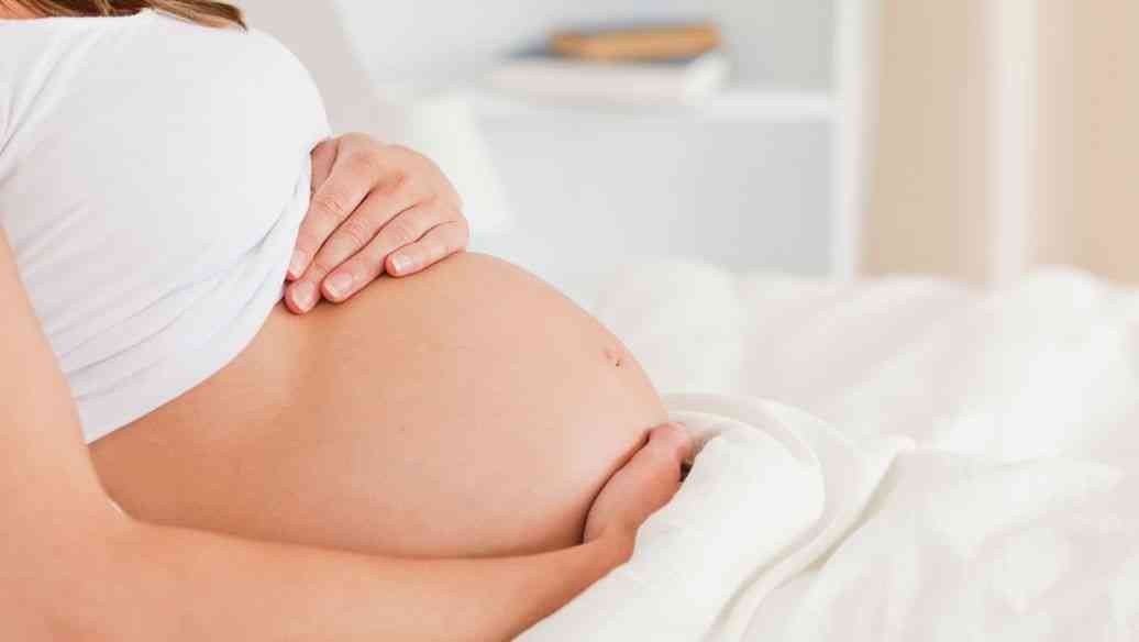 孕妇在孕期腰疼要规律作息