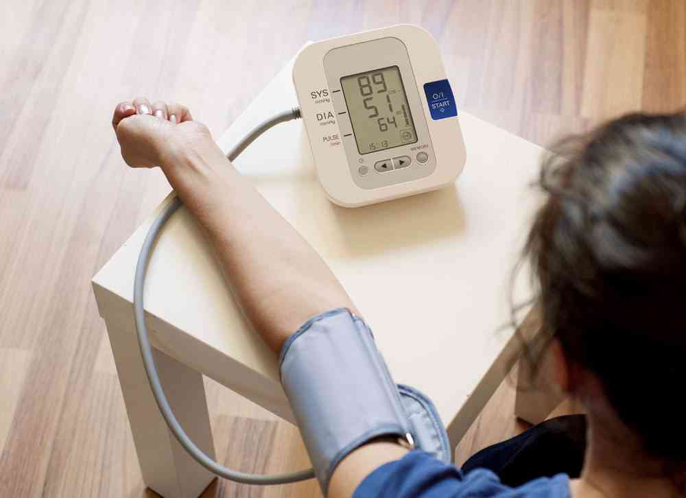 孕期女性应当定期测量血压