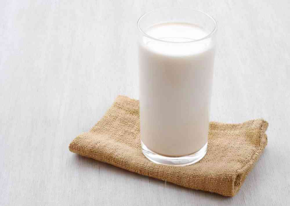 多喝牛奶可以提供足够的蛋白质