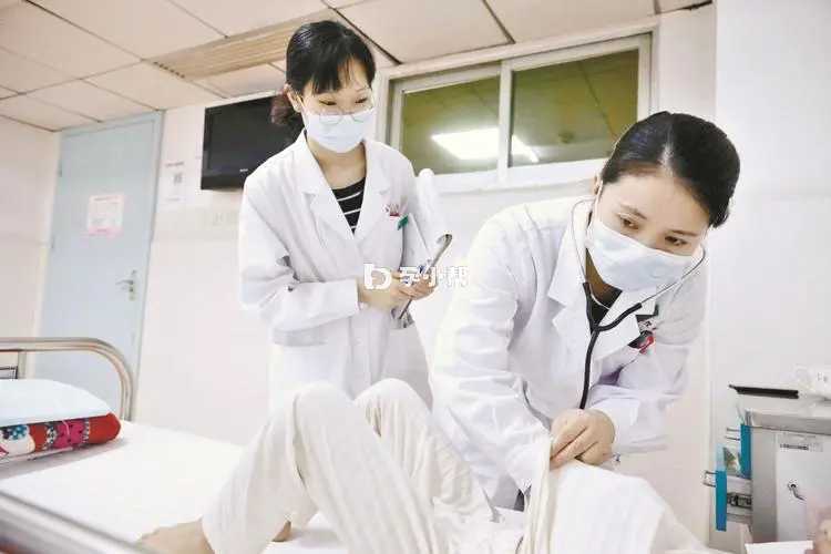 南京鼓楼医院医疗团队