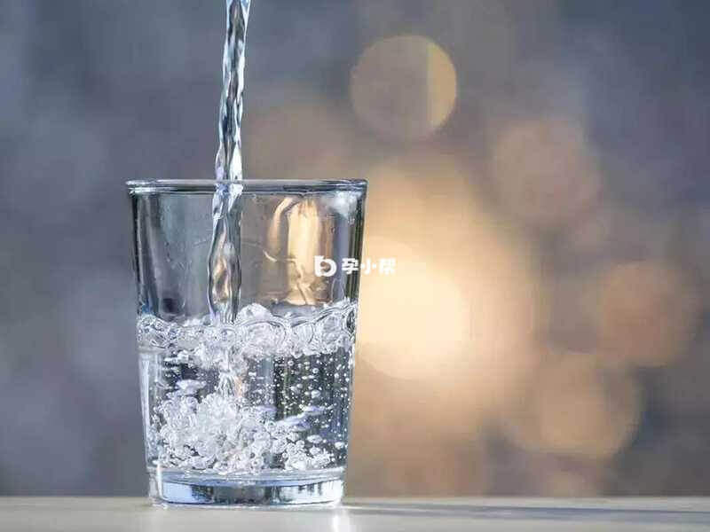 饮水有助于前列腺分泌物的排出