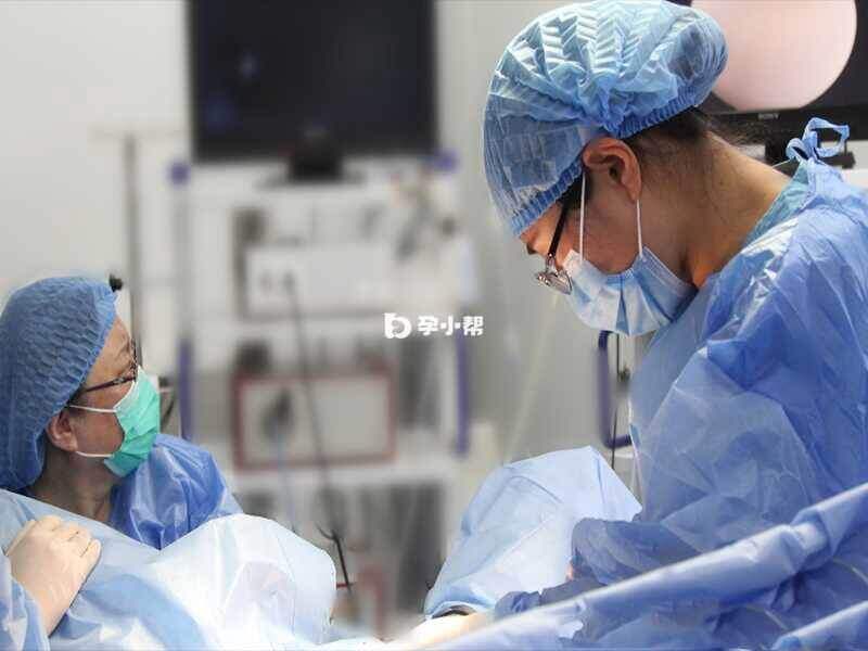 武汉大学人民医院备有众多先进设备