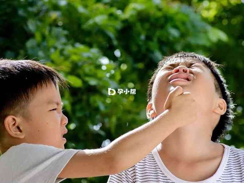 梦见打架属于中吉