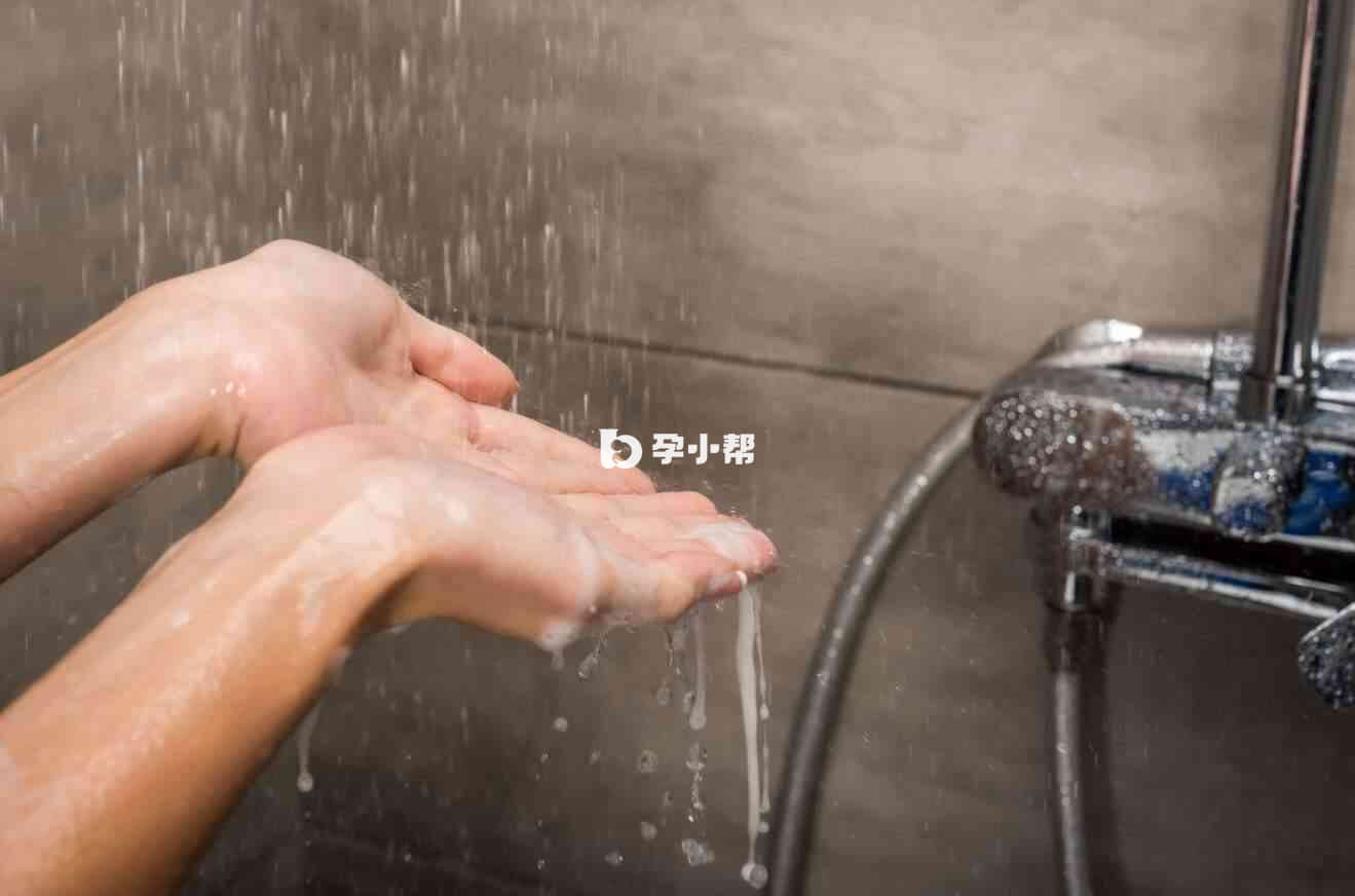 洗热水澡对孕妇消除水肿有效