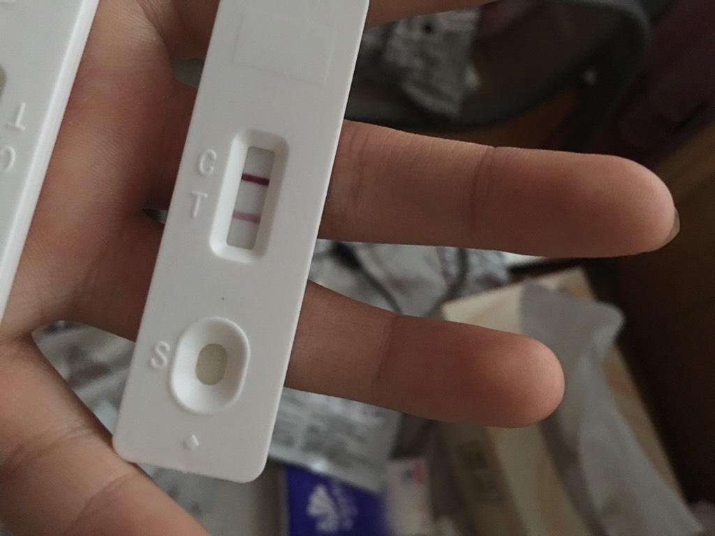 验孕试纸显示一深一浅怀孕的几率很大