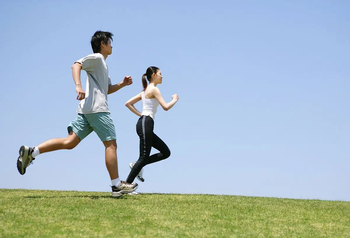 适当的运动锻炼可提高精子质量