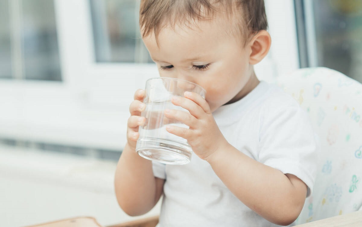 幼儿急疹的患儿要多喝水