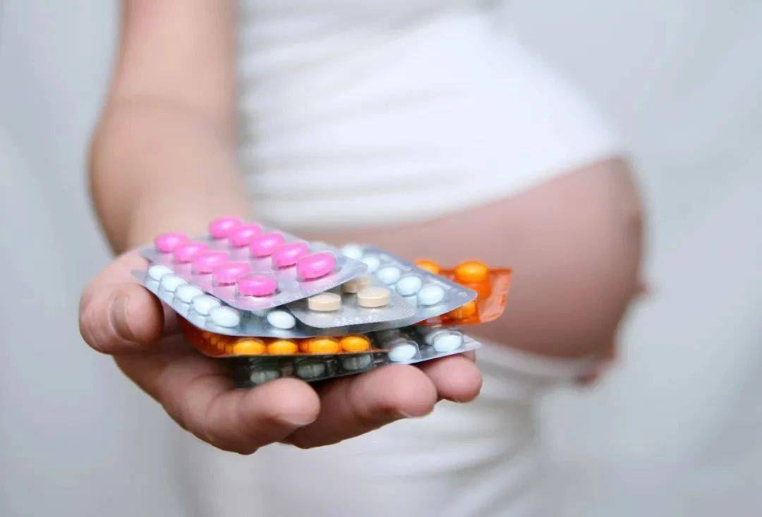 孕酮低孕妇吃地屈孕酮片可保胎