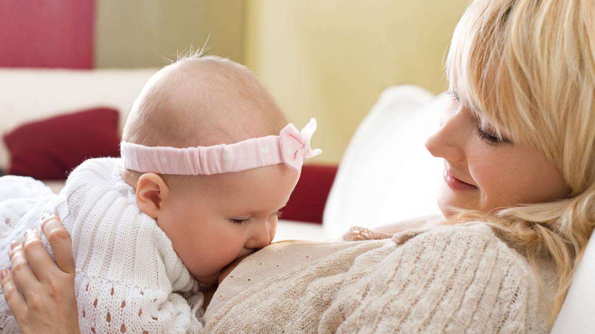 母乳是用于哺育婴儿的汁液