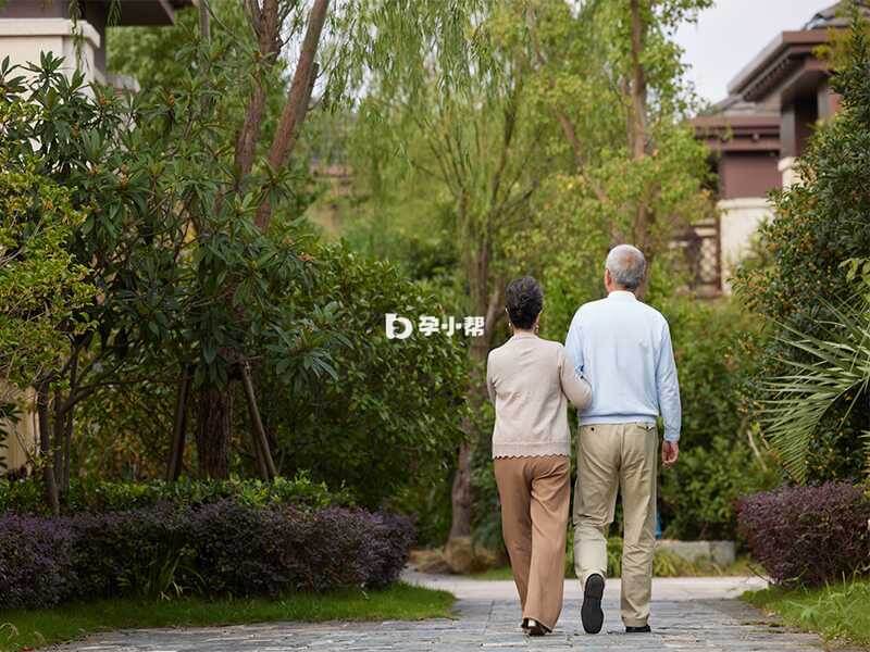 郭敏白发人送黑发人