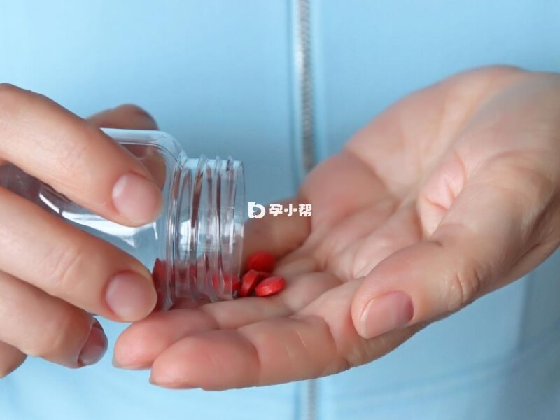 备孕女性要选择正规渠道的叶酸