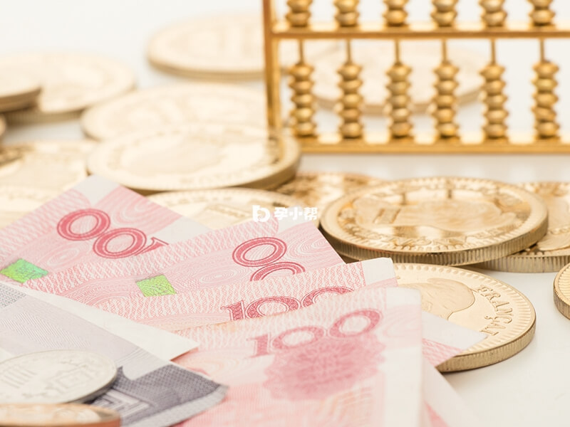 卵巢囊肿手术费用约八千元