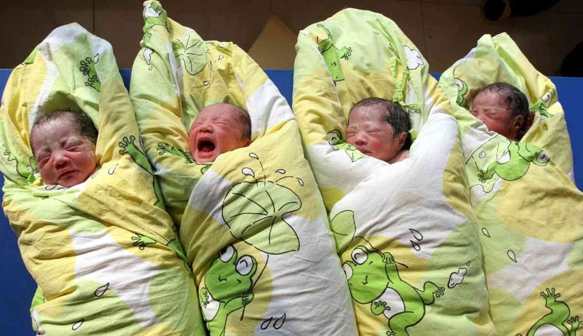 中国八胞胎已16岁图片